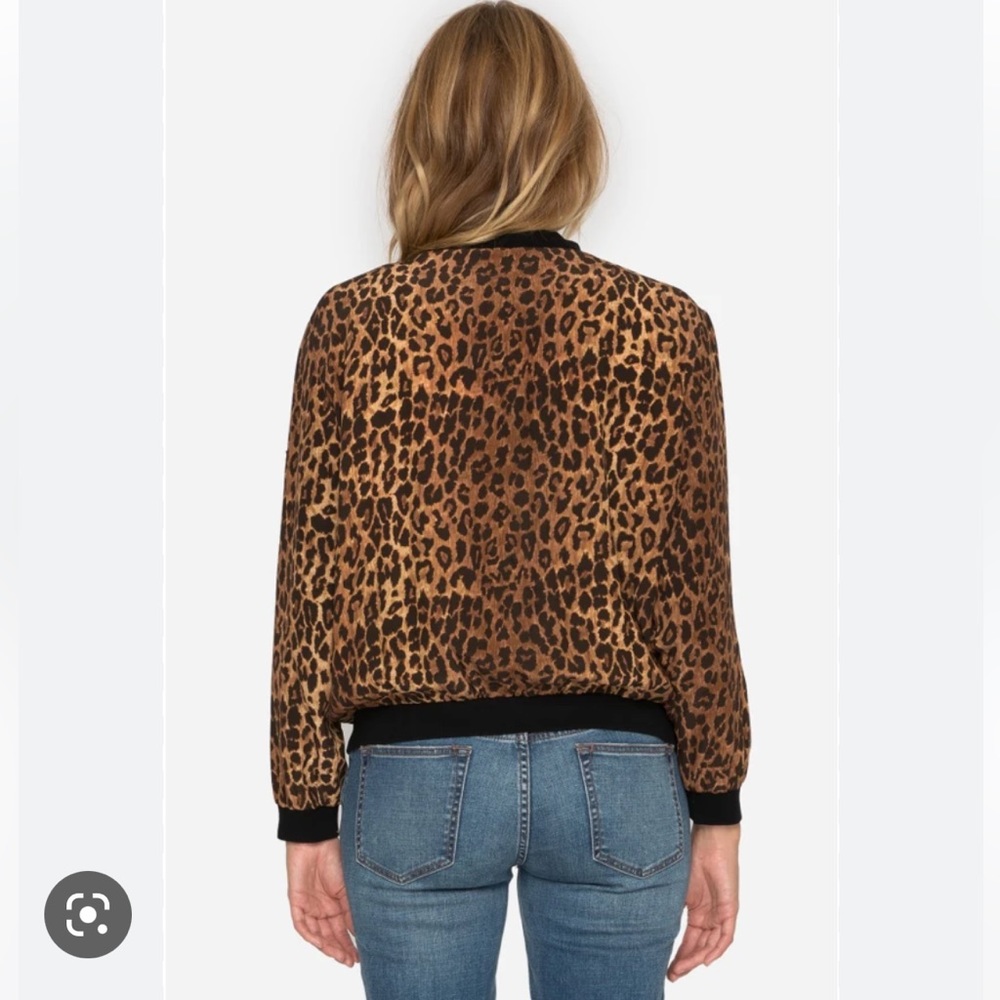 Johnny Was 100% silk leopard bomber jacket sz xs - Picture 3 of 12